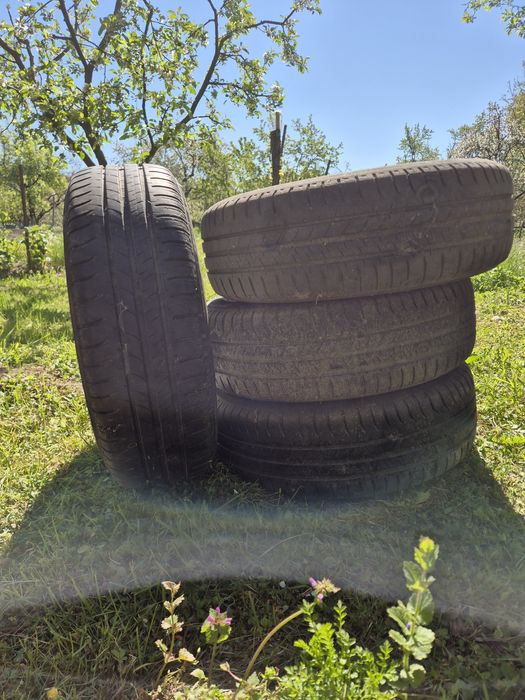 Roti  volkswagen 195/65/15.