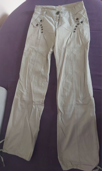 Дамски дънки и панталони