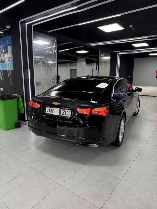 Malibu premier 2 turbo. Srochna sotiladi.