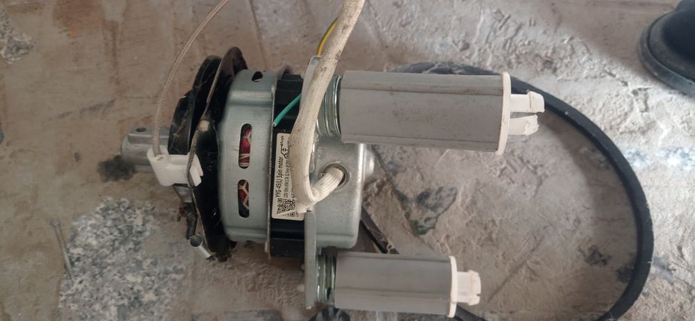 Продаётся от стиральной машины матор