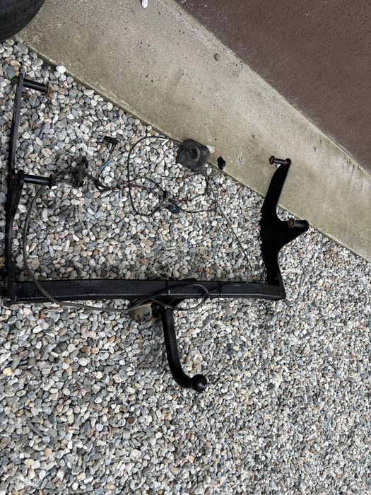 Carlig remorcare dacia logan mcv