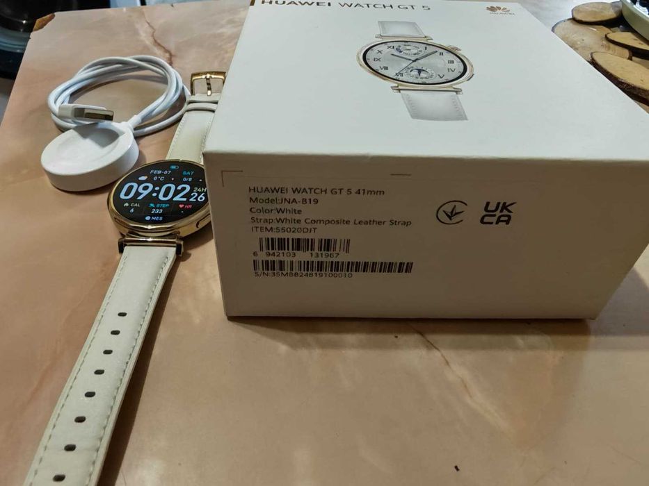 Smartwatch Huawei GT 5 - impecabil - 41 mm - garanție 09.2026