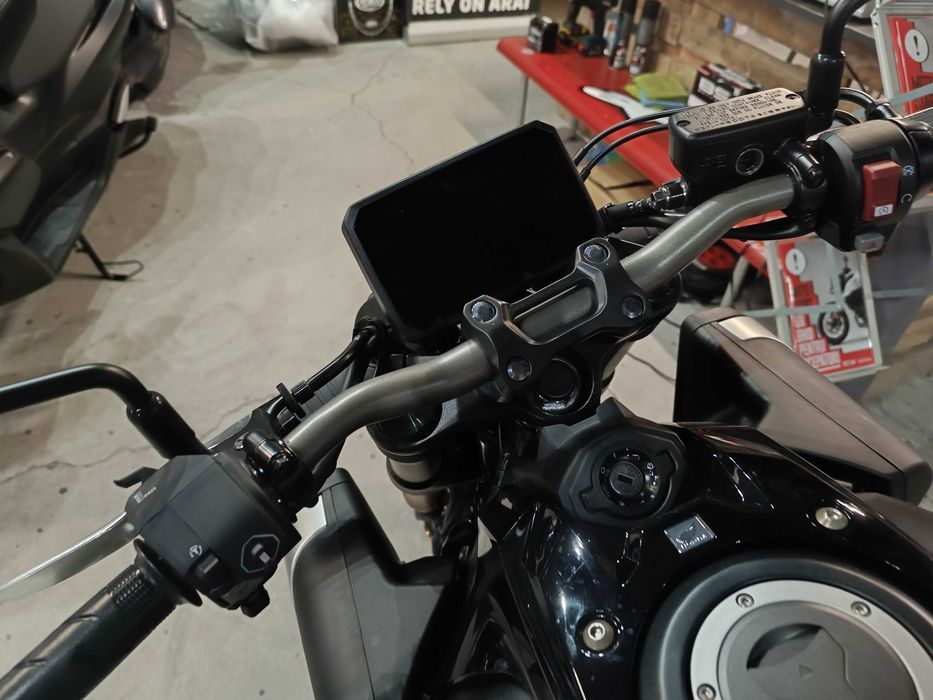 Honda CB650R E-Clutch 2025 - 0 km - nou - Honda Constanta by EST BIKE