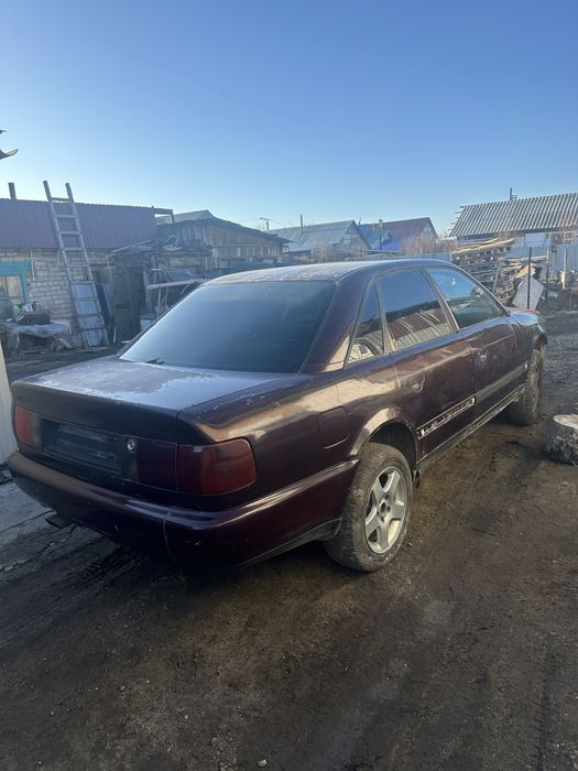 Ауди с4 2,6 газ-бензин