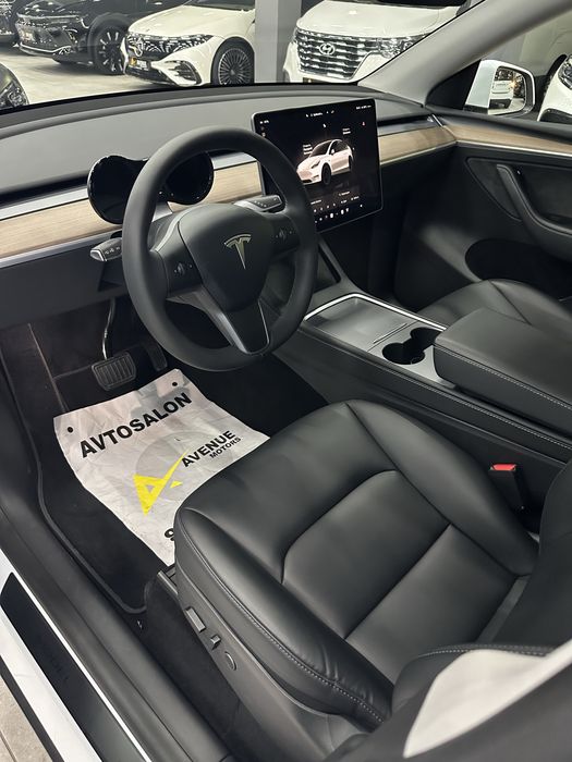 Tesla model Y 2202yil 10000km kraska toza