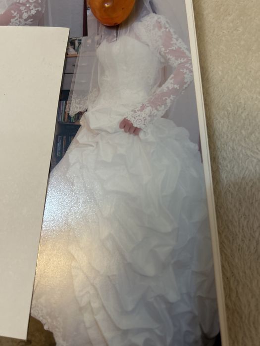 Свадебное платье.