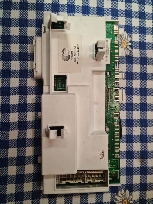 Placa electronica Indesit WIXE.127