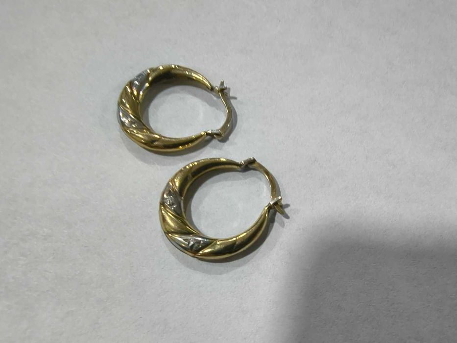 Златни дамски обеци 9к