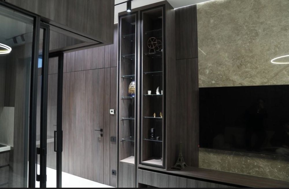 Four Seasons Apartments