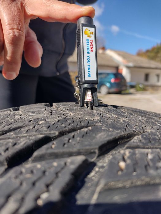 Зимни гуми 235/65R17 BIACKLION