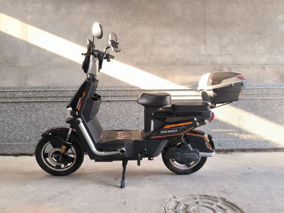 Skuter Drongo 16TK sotiladi B/U