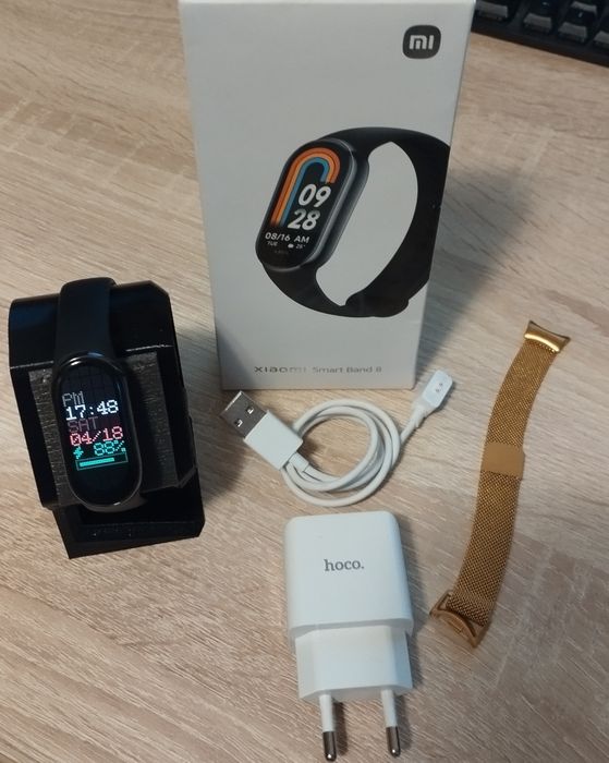 Продам часы Xiaomi Smart band 8