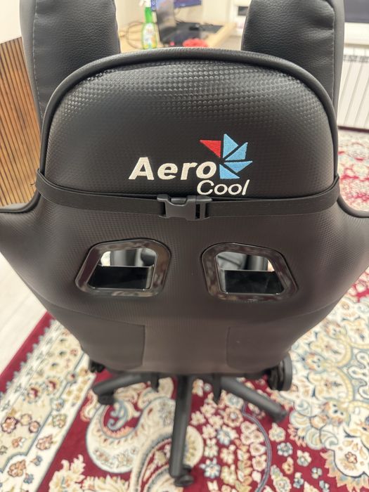 Игровое кресло AeroCool AC120 Black