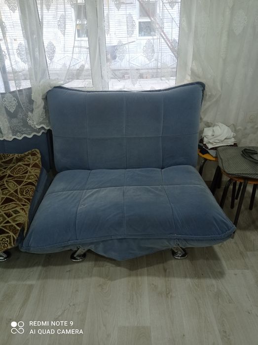 Срочно продам 2 шт кресла