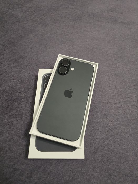 Vand/Schimb Iphone 17 nou/256gb