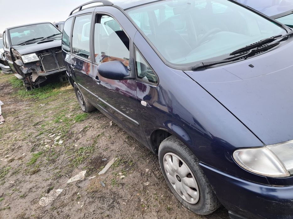 Сеат Алхамбра 2.0,к.б,115,к.с, бензин на части.