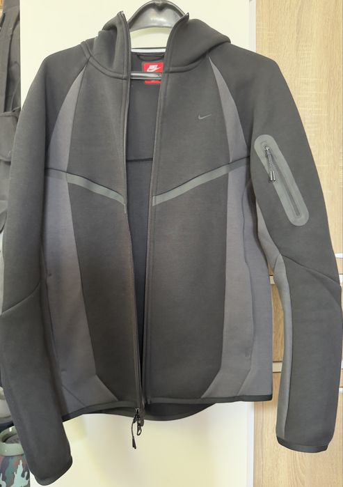 Nike Tech Fleece горнище