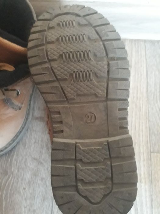 Продам ботинки детские