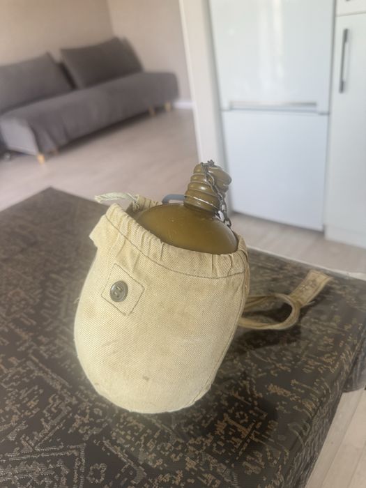 Фляжка военная, алюминиевая.