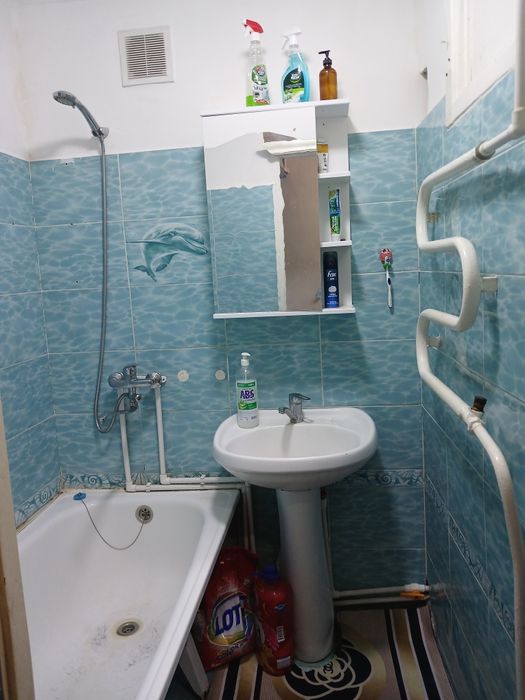 Продам квартиру 4 х комната