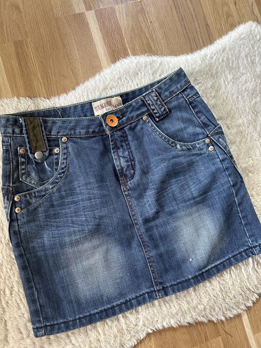 Дънкова пола - практична S размер + Дамски летни обувки - 40 номер