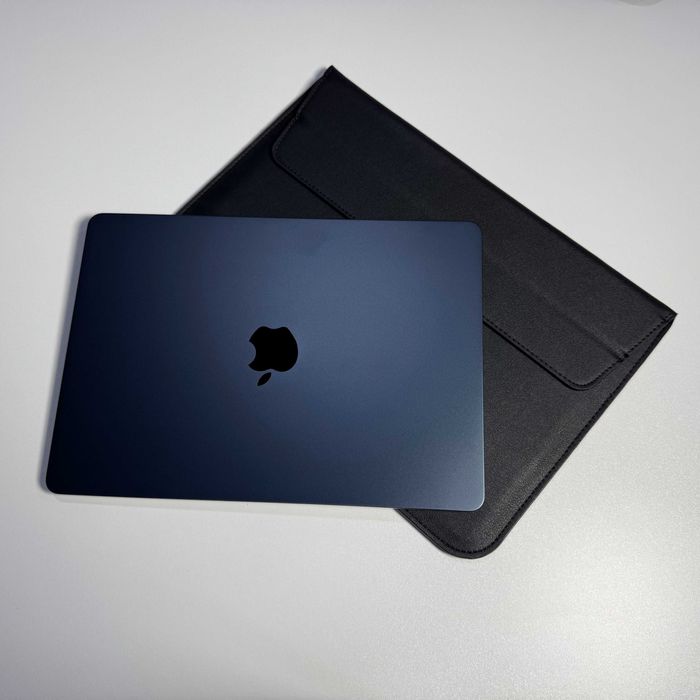 Продам кожаный чехол для MacBook в стиле конверта