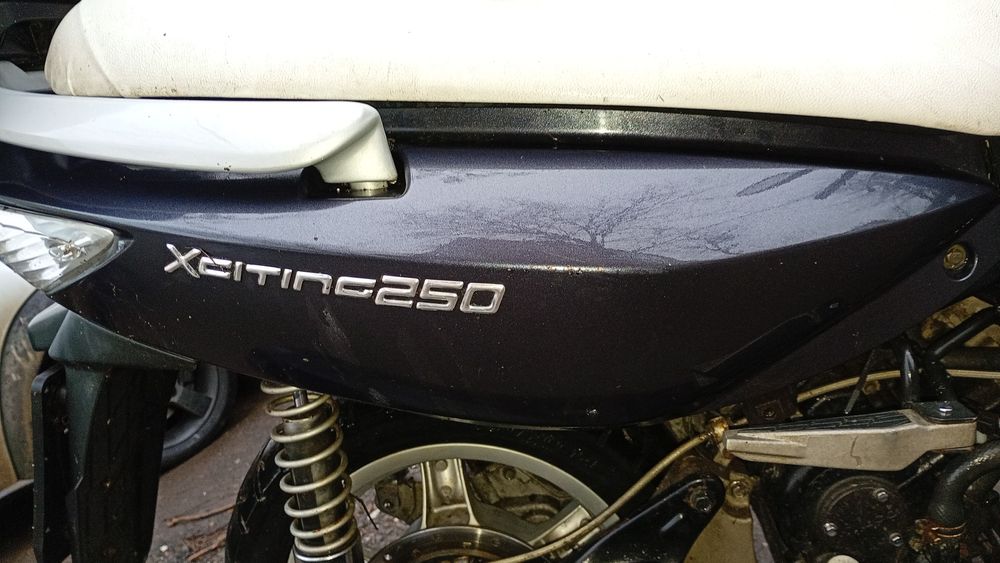 Vind convenabil Kymco Xaiting