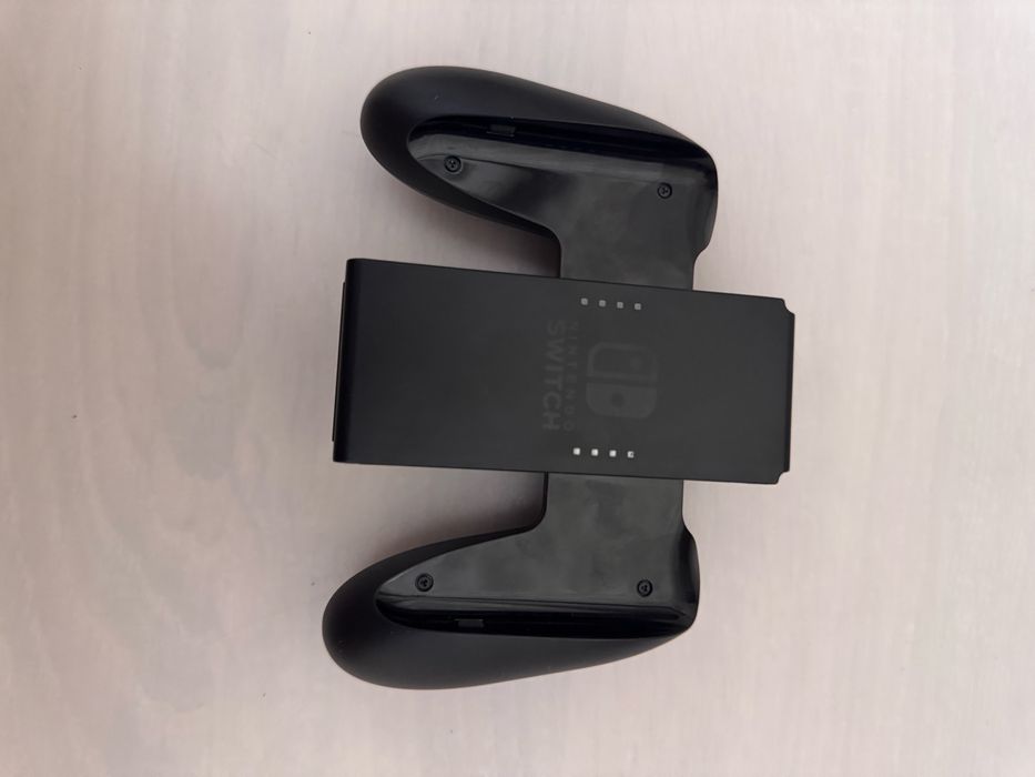 Приставка Nintendo switch + игра в подарок