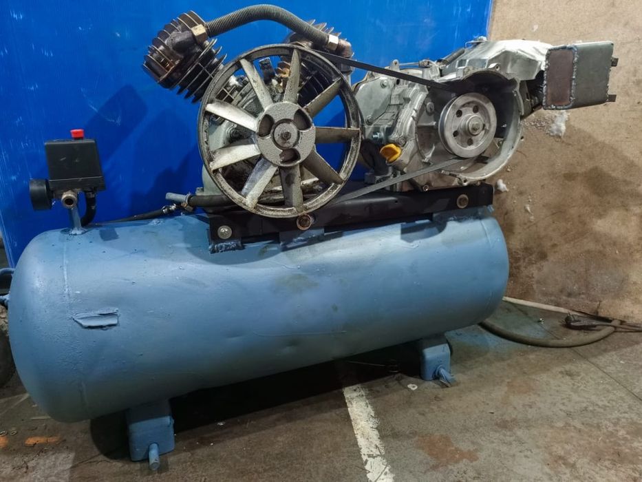 Продам Бензиновый Компрессор