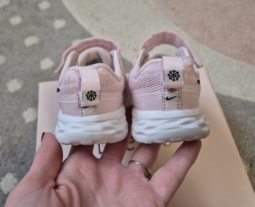 Детски маратонки Nike Revolution 6