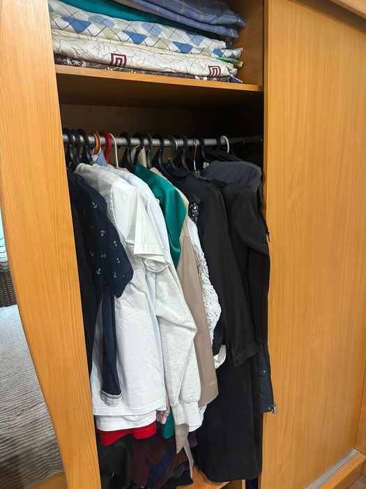 Продам шкаф, диванчик не раскладной