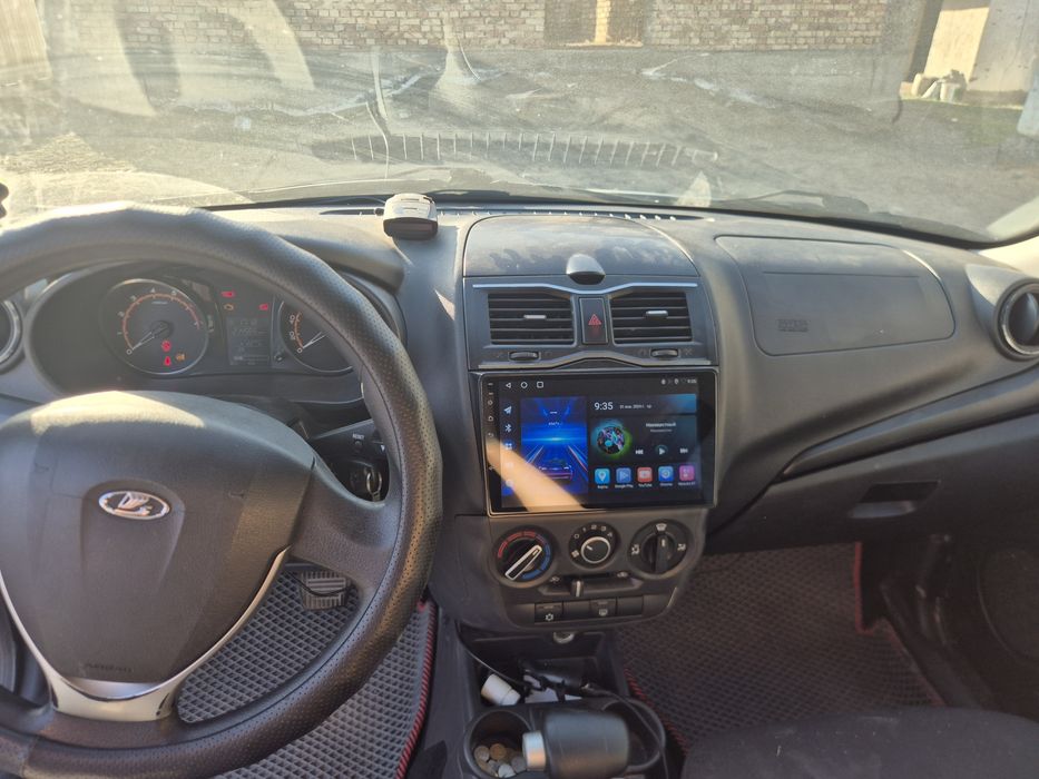 Продам машину granta fl