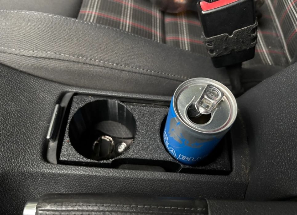Поставка за чаши Голф 5 Голф 6 cup holder GOLF 5