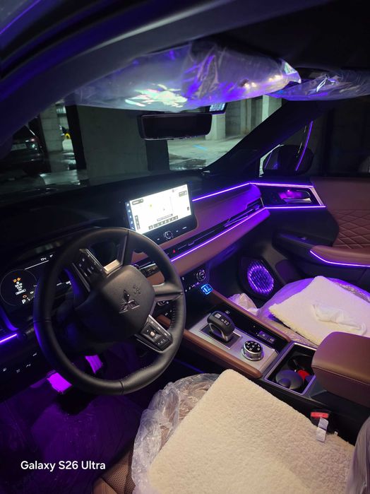 OFERTĂ!! Mitsubishi Outlander 2.4 L 4X4 PHEV Instyle Ultimate