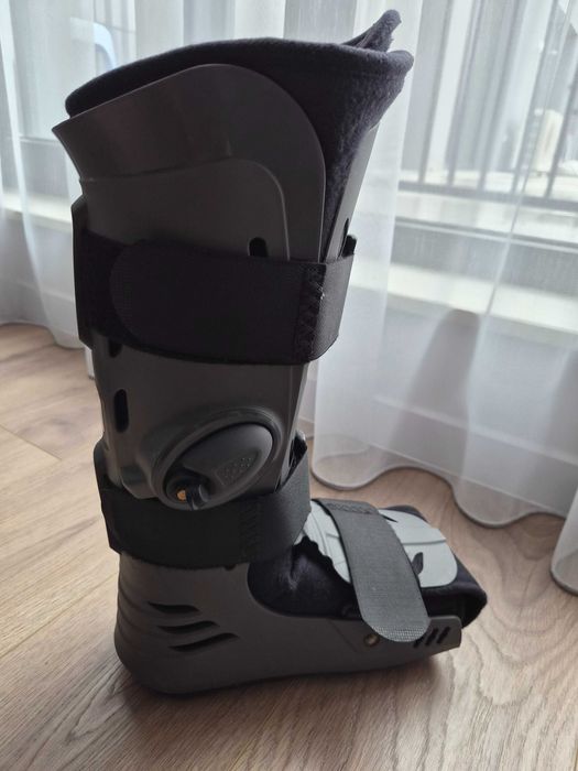 Ортопедичен ботуш, шина