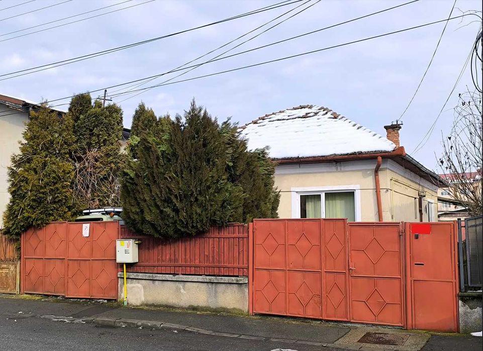 Casă cu teren de 770 mp în Iris – ideală pentru familie sau investiție