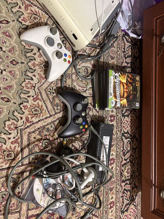 Продам 2 Xbox 360
