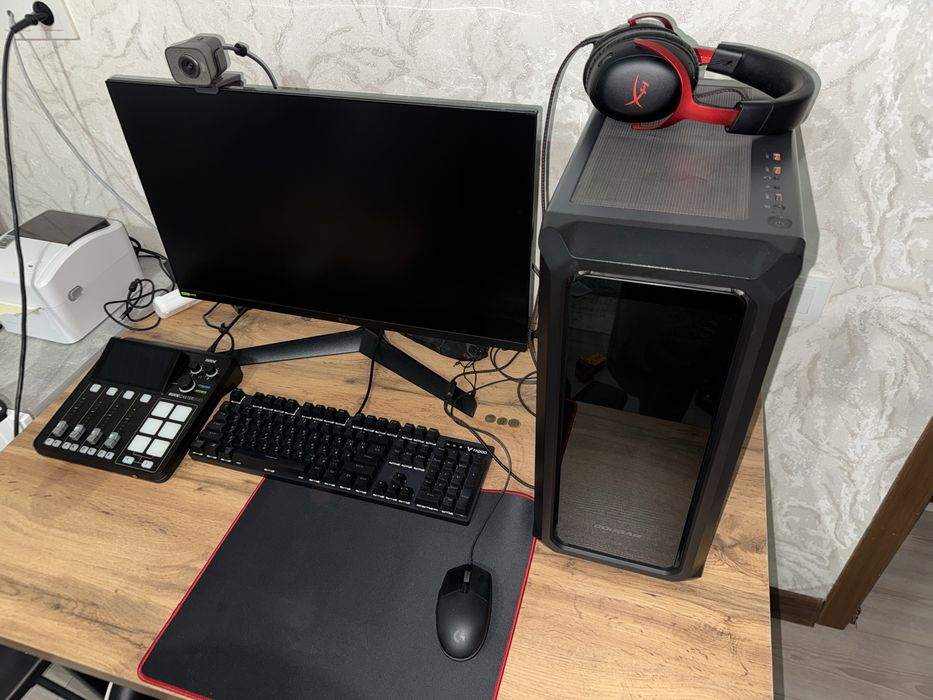 Студийный комплект: Пульт RØDECaster Duo + Микрофон RØDE PodMic