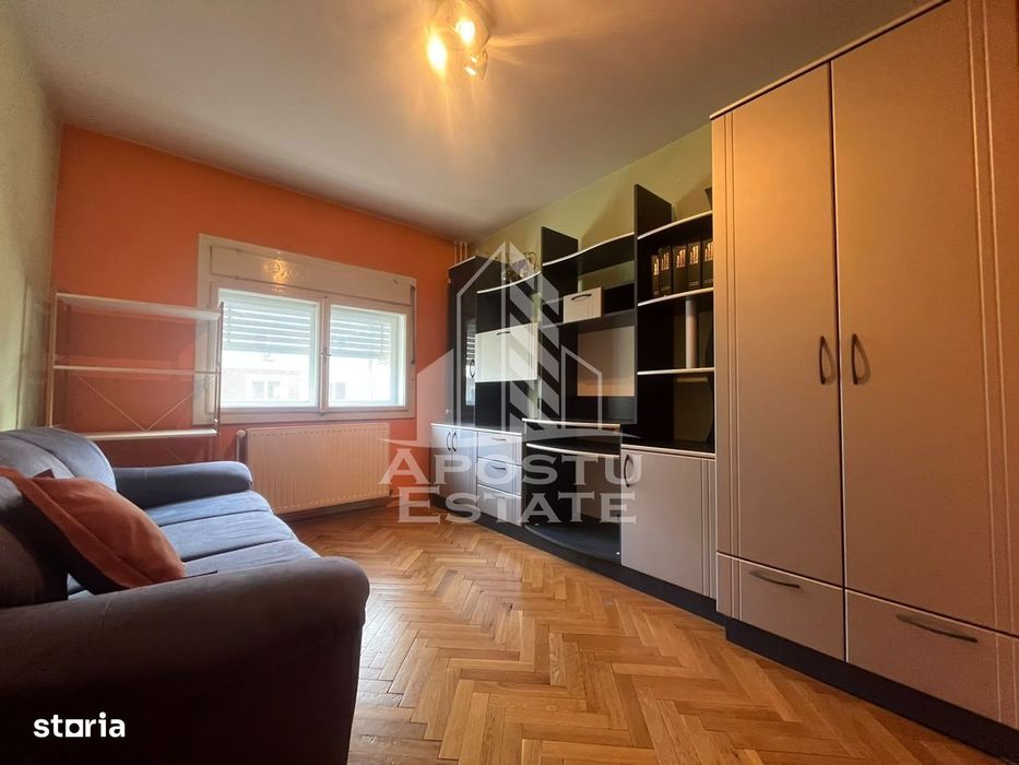 Apartament 4 camere, Zona Centrala