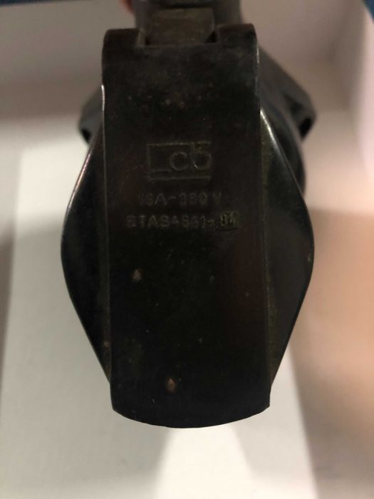 Prize trifazate 16 A si 32 A, 380V