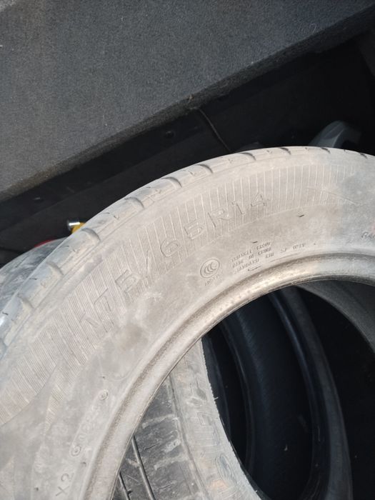Продается шины летние