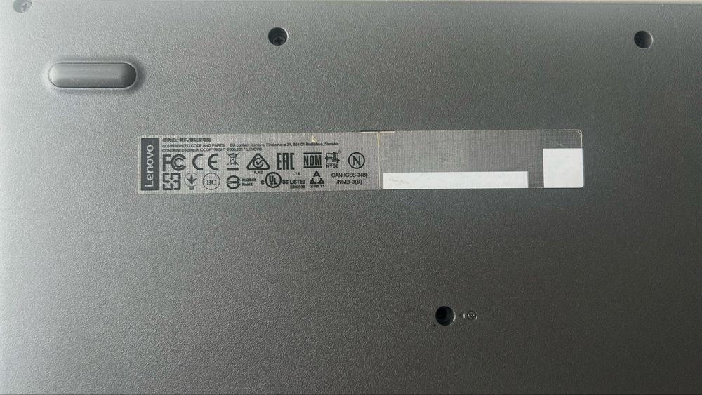 Vând Laptop Lenovo