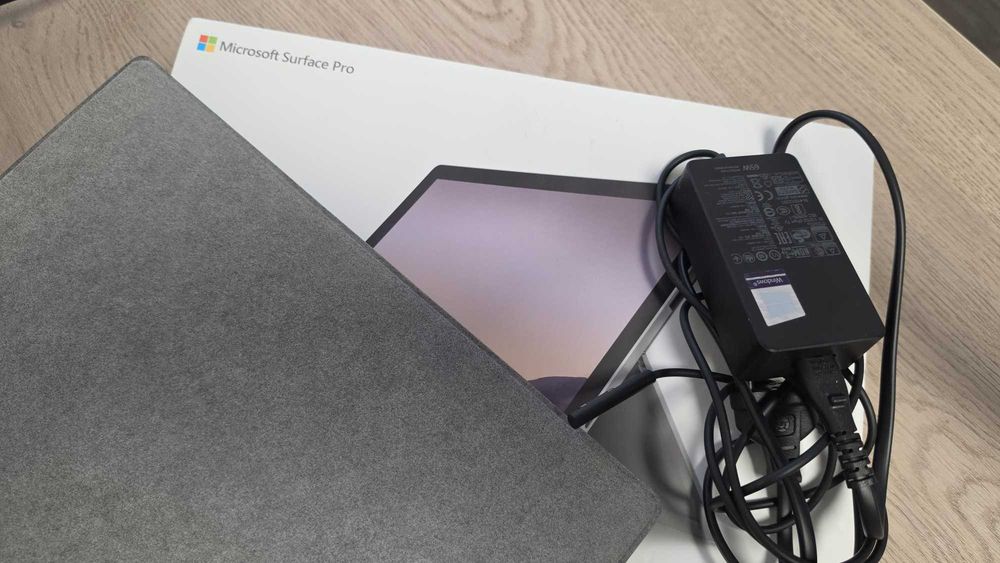 Microsoft Surface PRO 7