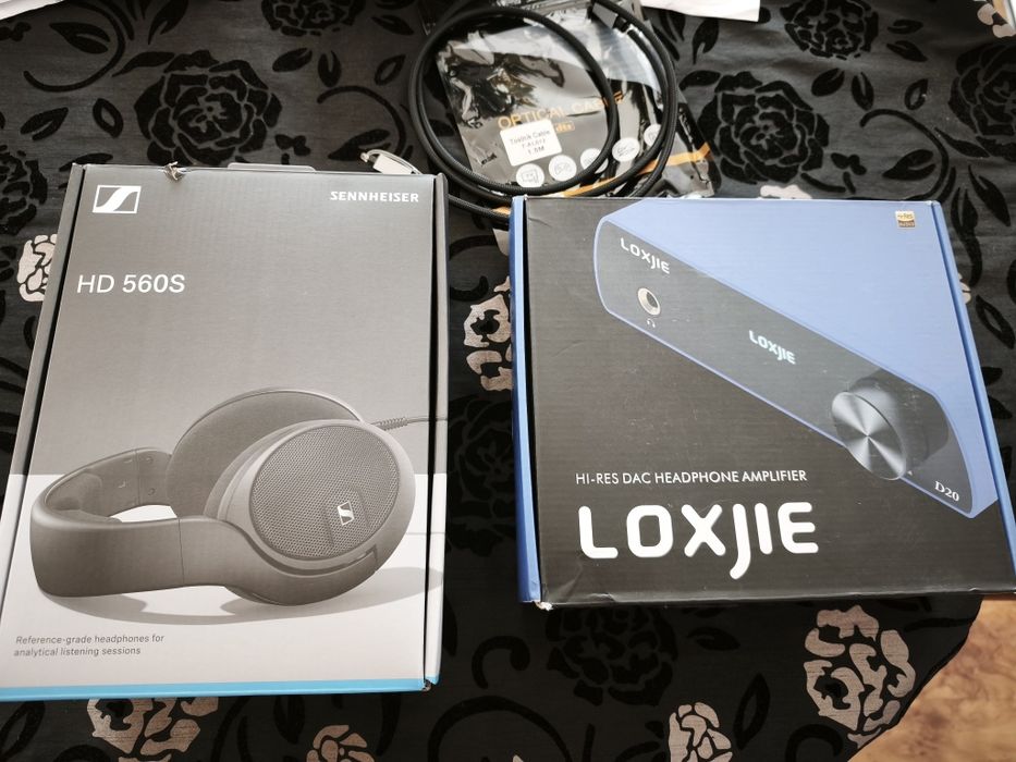 Casti Sennheisser HD 560s + placa sunet loxjie usb