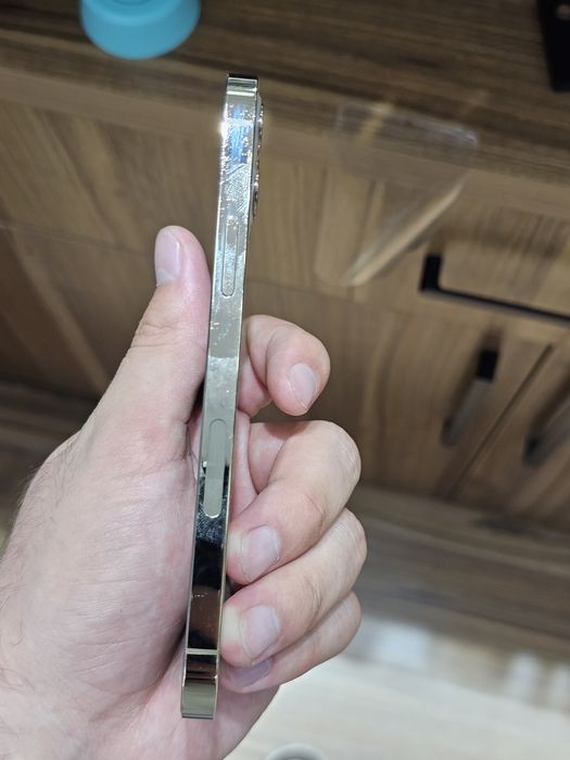 Iphone 12 pro holati orta