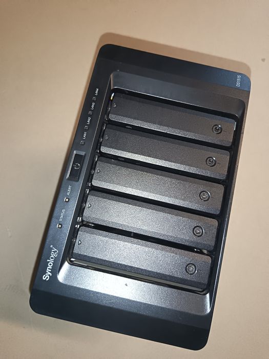 Network Storage Synology DS1515