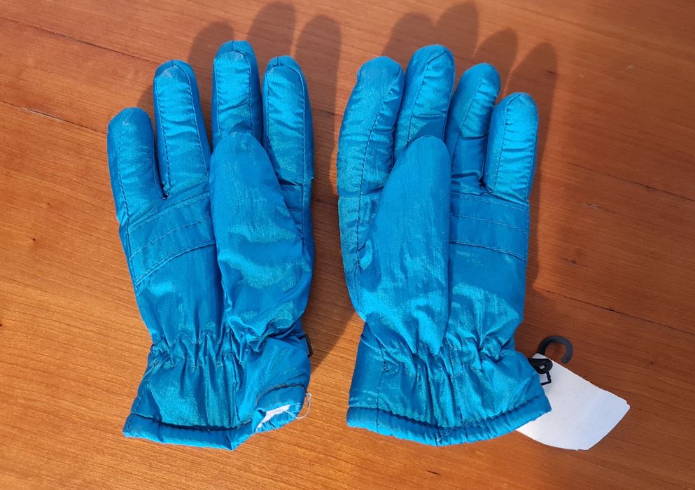 Manusi impermeabile pentru copii