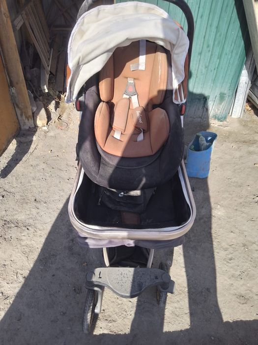 Продам детскую каляску