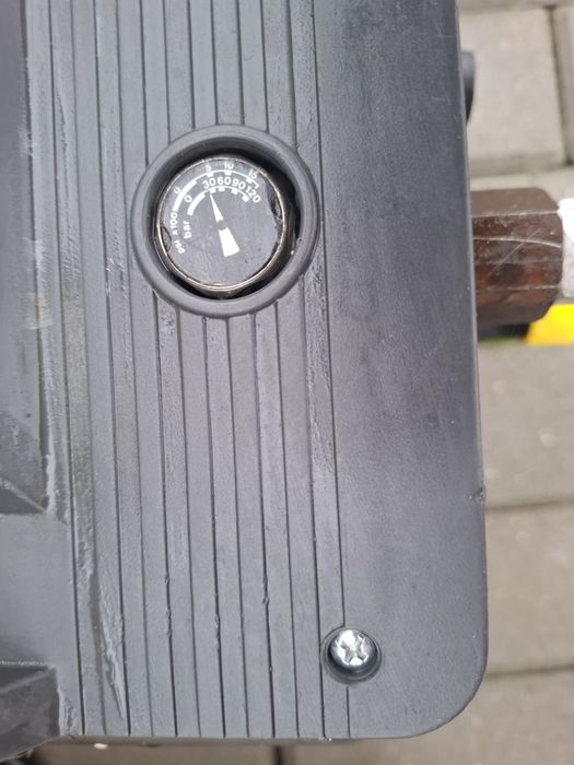 Aparte de spălat cu presiune Wap 5000,Karcher 580 și Karcher 580 mobil