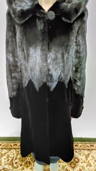 Срочно продам шубу норковую